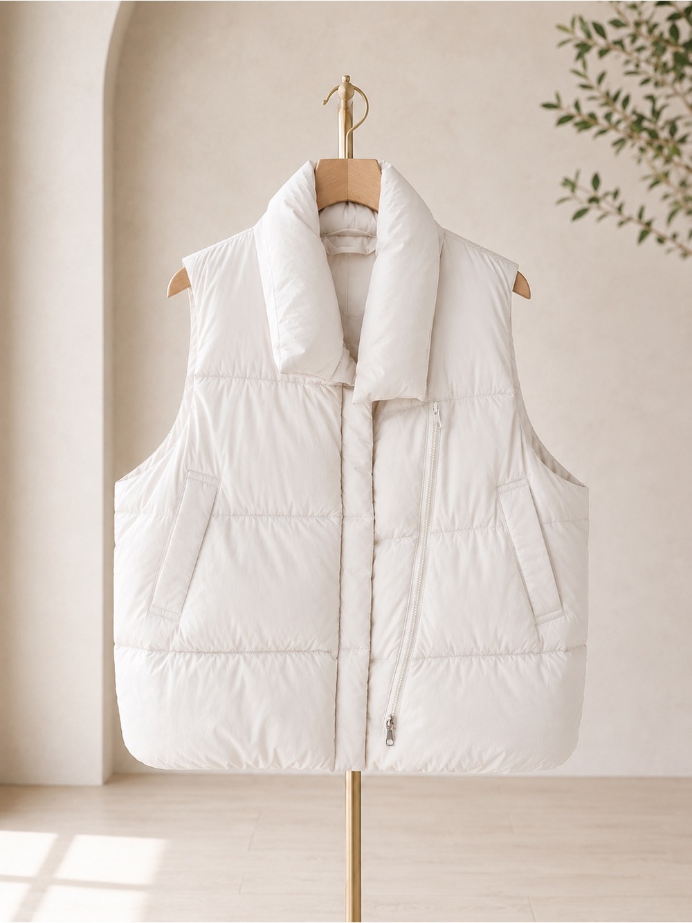 Go.GG Cream Puffer Vest Size Large Adjustable Waist Quilted